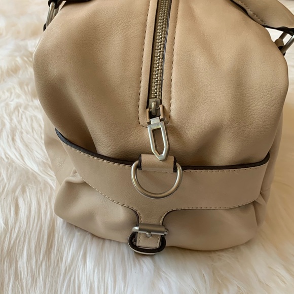 Zara Basic Leather Satchel - Picture 2 of 8